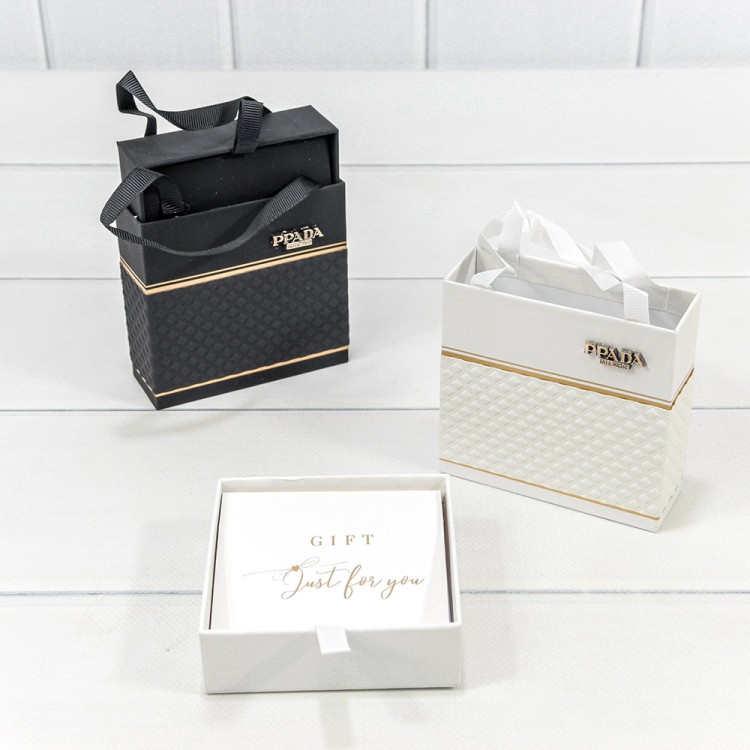 Коробка Квадратная 10*10*3,5 с ручками (микс 6) 1/8 1/240 Арт: 721813/6